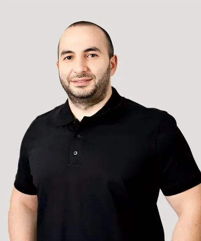 Погос Акопян