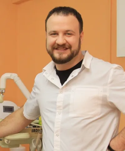 Шлессингер Владимир Яковлевич